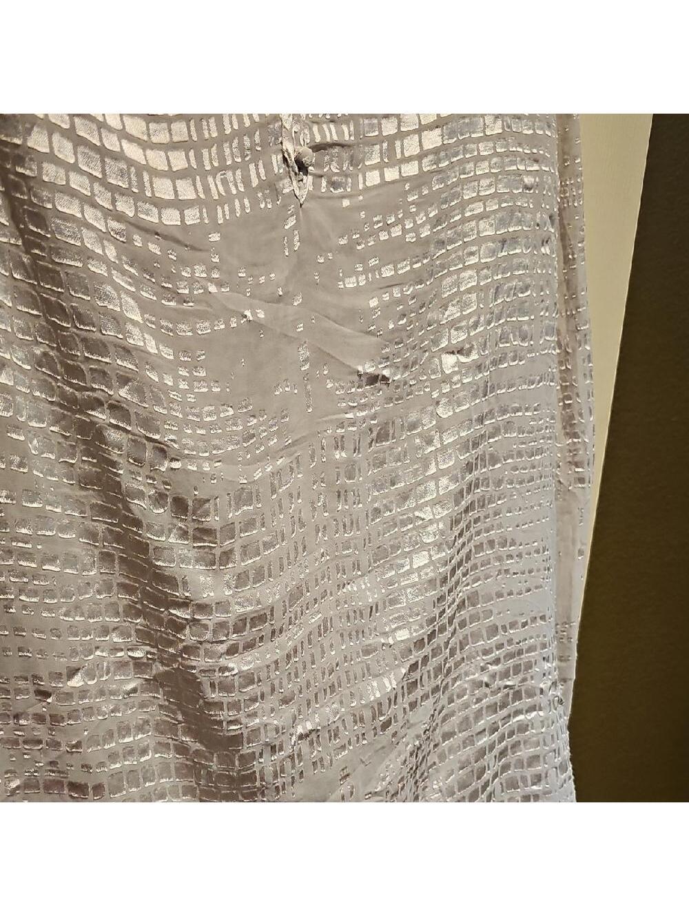 Chico's Metallic Textured Semi Sheer Top Size 2 (Large, 12) - Picture 3 of 8
